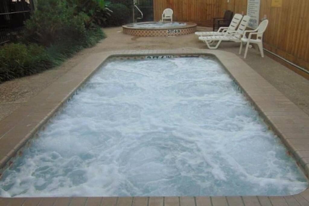 Sea-Renity Heated Pools Steps To The Beach Galveston Kültér fotó